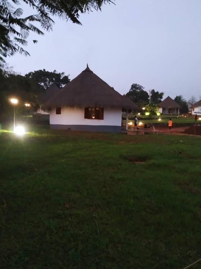 Village Noah Yaoundé Εξωτερικό φωτογραφία