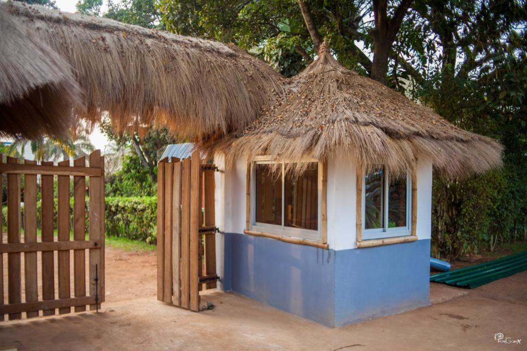 Village Noah Yaoundé Εξωτερικό φωτογραφία